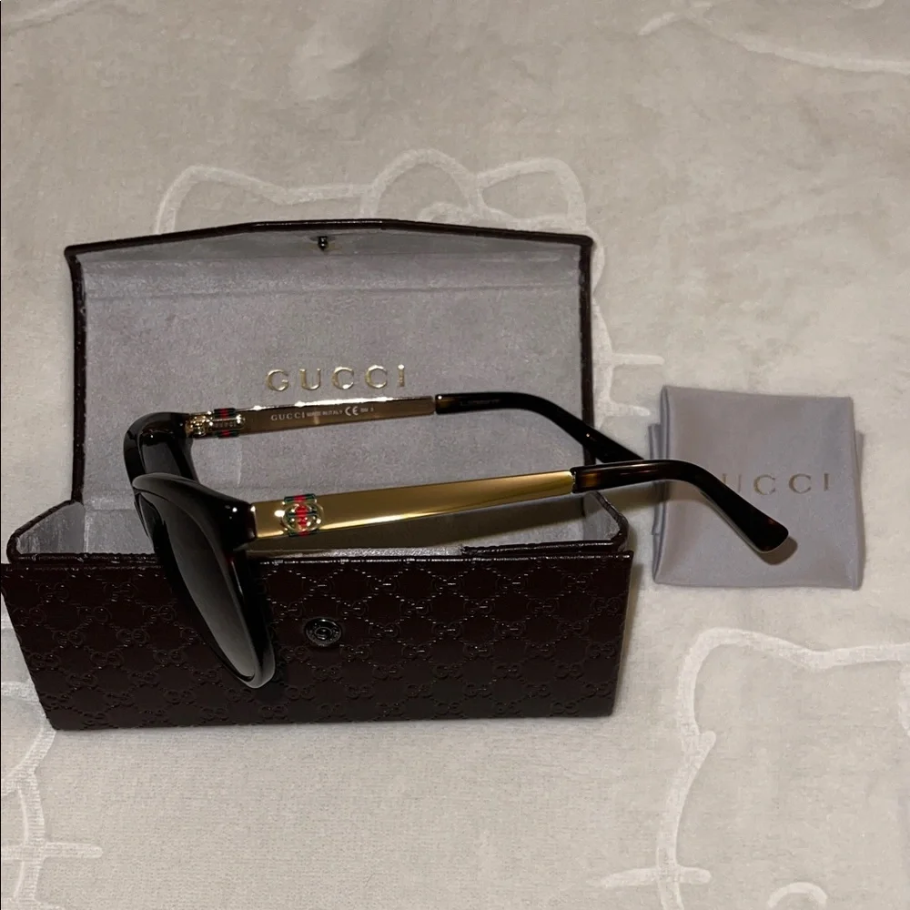 Gucci Black Gradient Cat Eye Sunglasses